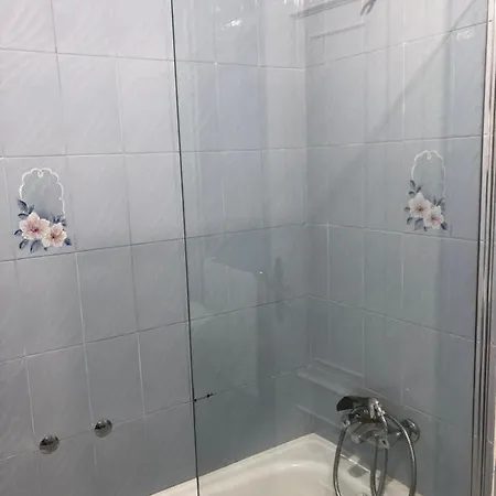 Con Vistas Al Mar En Primera Linea. *