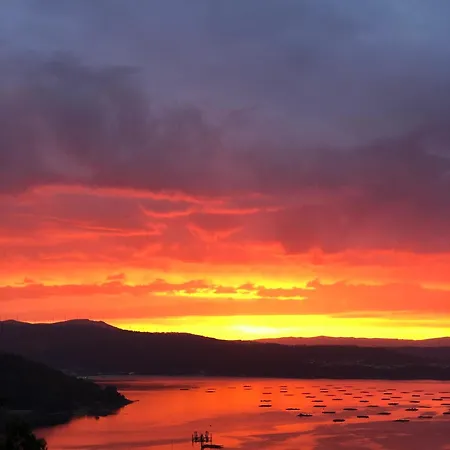 Apartamento Con Vistas Al Mar En Primera Linea.