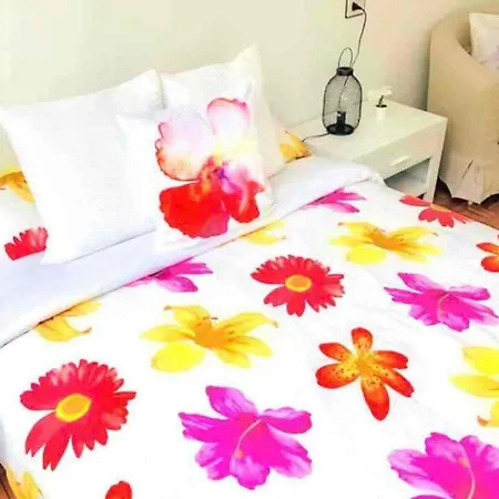 Appartement Con Vistas Al Mar En Primera Linea.