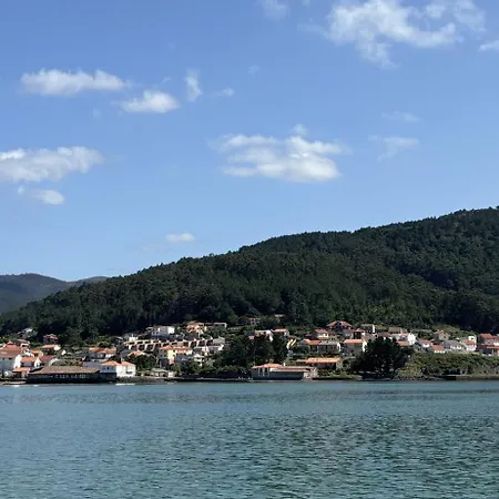 Con Vistas Al Mar En Primera Linea. *